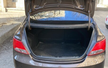 Hyundai Solaris II рестайлинг, 2015 год, 1 170 000 рублей, 9 фотография