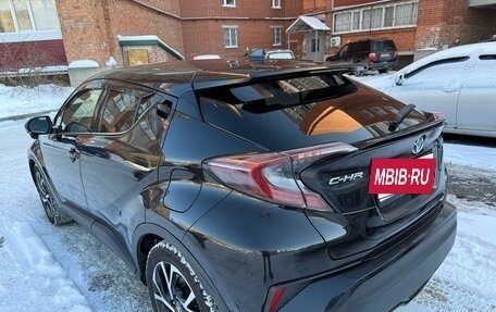 Toyota C-HR I рестайлинг, 2017 год, 2 170 000 рублей, 3 фотография