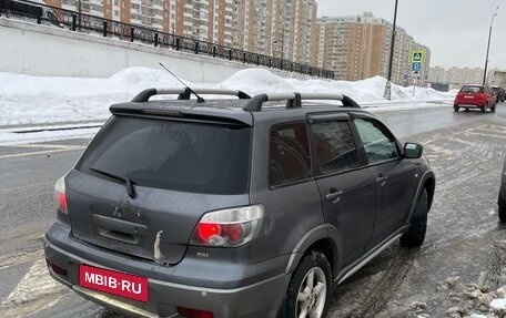 Mitsubishi Outlander III рестайлинг 3, 2005 год, 520 000 рублей, 3 фотография