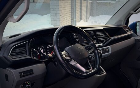 Volkswagen Caravelle T6 рестайлинг, 2021 год, 4 800 000 рублей, 9 фотография