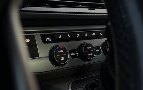 Volkswagen Caravelle T6 рестайлинг, 2021 год, 4 800 000 рублей, 11 фотография