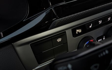 Volkswagen Caravelle T6 рестайлинг, 2021 год, 4 800 000 рублей, 12 фотография