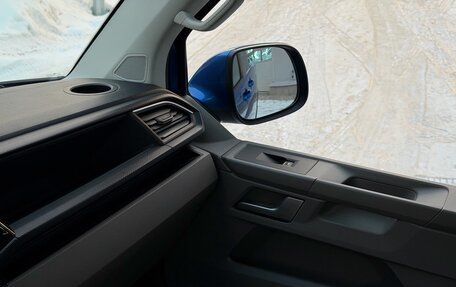 Volkswagen Caravelle T6 рестайлинг, 2021 год, 4 800 000 рублей, 15 фотография