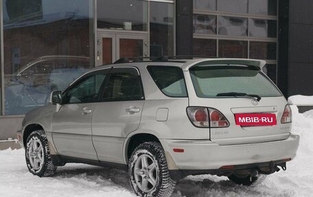 Lexus RX IV рестайлинг, 2001 год, 900 000 рублей, 7 фотография
