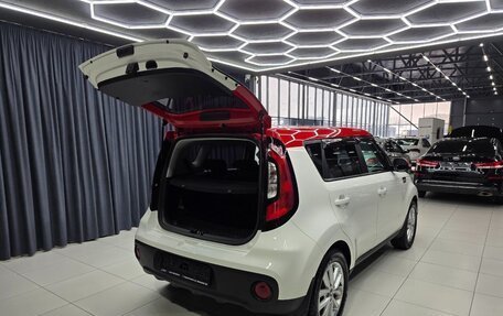 KIA Soul II рестайлинг, 2019 год, 1 690 000 рублей, 10 фотография