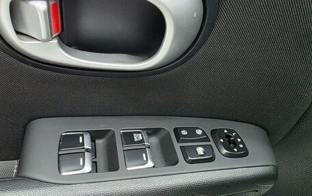 KIA Soul II рестайлинг, 2019 год, 1 690 000 рублей, 26 фотография