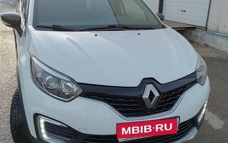 Renault Kaptur I рестайлинг, 2019 год, 1 550 000 рублей, 1 фотография