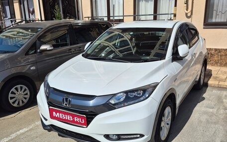 Honda Vezel, 2015 год, 1 650 000 рублей, 1 фотография