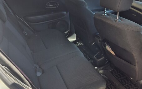 Honda Vezel, 2015 год, 1 650 000 рублей, 6 фотография