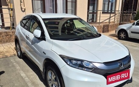 Honda Vezel, 2015 год, 1 650 000 рублей, 2 фотография