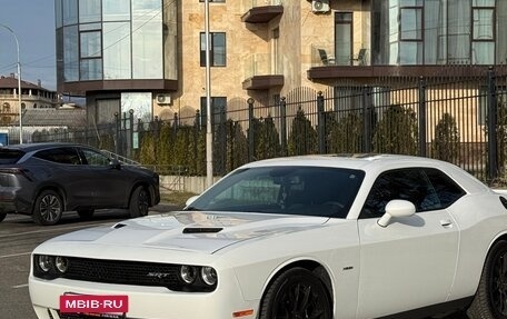 Dodge Challenger III рестайлинг 2, 2018 год, 5 500 000 рублей, 16 фотография