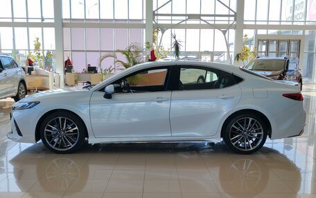 Toyota Camry, 2025 год, 5 390 000 рублей, 8 фотография