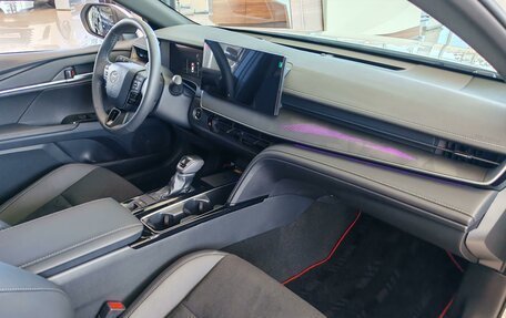 Toyota Camry, 2025 год, 5 390 000 рублей, 14 фотография