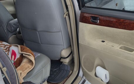 Toyota Ipsum II, 2001 год, 1 170 000 рублей, 11 фотография