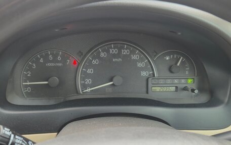 Toyota Ipsum II, 2001 год, 1 170 000 рублей, 19 фотография