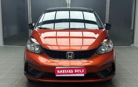 Honda Fit, 2021 год, 900 000 рублей, 5 фотография