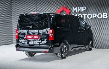 Opel Zafira Life I, 2020 год, 3 400 000 рублей, 4 фотография