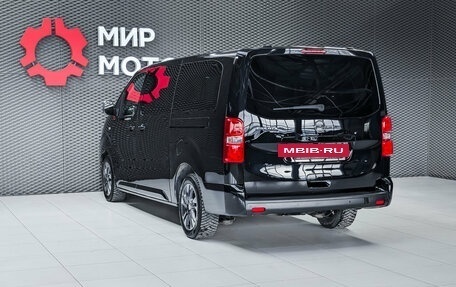 Opel Zafira Life I, 2020 год, 3 400 000 рублей, 6 фотография