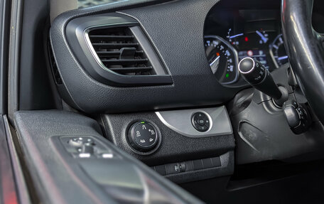 Opel Zafira Life I, 2020 год, 3 400 000 рублей, 27 фотография