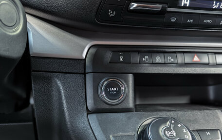 Opel Zafira Life I, 2020 год, 3 400 000 рублей, 34 фотография