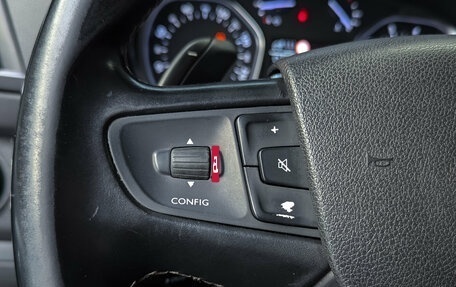 Opel Zafira Life I, 2020 год, 3 400 000 рублей, 29 фотография