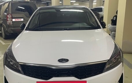 KIA Rio IV, 2021 год, 1 900 000 рублей, 2 фотография