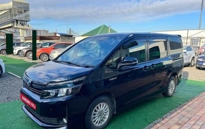 Toyota Voxy III, 2014 год, 1 750 000 рублей, 1 фотография