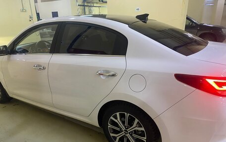 KIA Rio IV, 2021 год, 1 900 000 рублей, 10 фотография