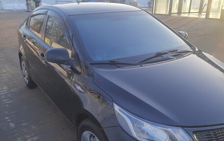 KIA Rio III рестайлинг, 2013 год, 920 000 рублей, 2 фотография