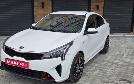 KIA Rio IV, 2021 год, 1 830 000 рублей, 10 фотография