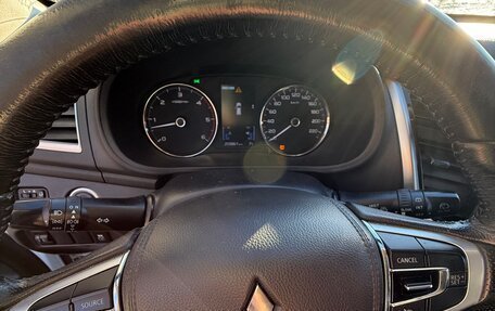 Mitsubishi Pajero Sport III рестайлинг, 2019 год, 2 400 000 рублей, 9 фотография