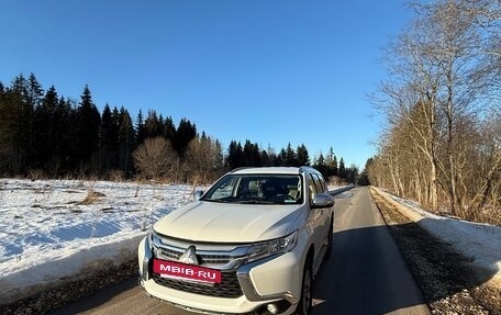 Mitsubishi Pajero Sport III рестайлинг, 2019 год, 2 400 000 рублей, 4 фотография