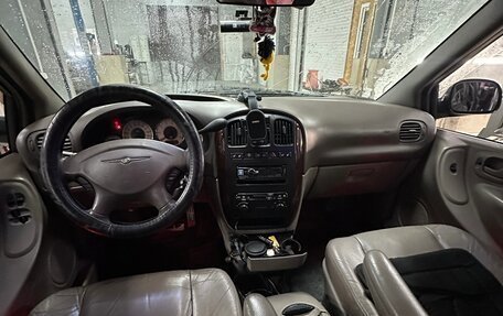 Chrysler Voyager IV, 2002 год, 700 000 рублей, 11 фотография