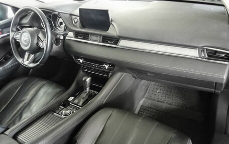 Mazda 6, 2019 год, 2 450 000 рублей, 10 фотография