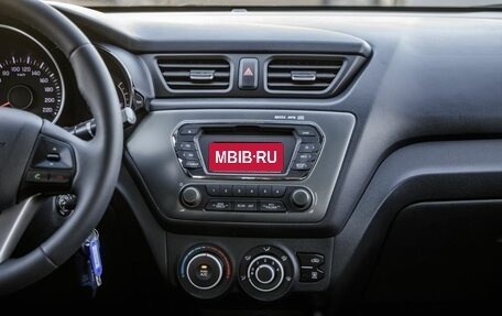 KIA Rio III рестайлинг, 2011 год, 998 000 рублей, 20 фотография