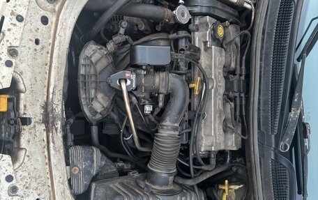 Dodge Stratus II, 2001 год, 350 000 рублей, 12 фотография