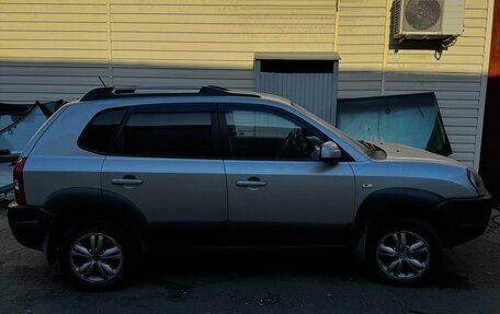 Hyundai Tucson III, 2008 год, 700 000 рублей, 4 фотография