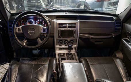 Jeep Cherokee, 2010 год, 1 295 000 рублей, 15 фотография