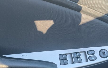 Hyundai Solaris II рестайлинг, 2016 год, 1 150 000 рублей, 12 фотография