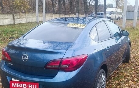 Opel Astra J, 2013 год, 650 000 рублей, 5 фотография