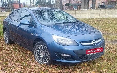 Opel Astra J, 2013 год, 650 000 рублей, 6 фотография