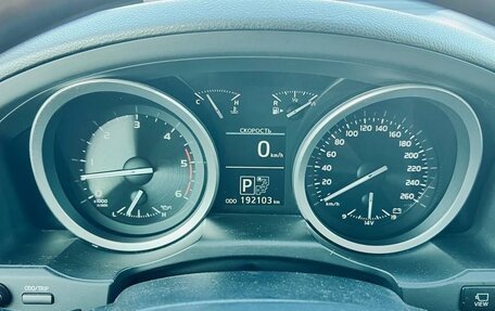 Toyota Land Cruiser 200, 2014 год, 4 200 000 рублей, 10 фотография