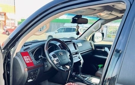 Toyota Land Cruiser 200, 2014 год, 4 200 000 рублей, 6 фотография