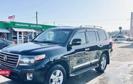 Toyota Land Cruiser 200, 2014 год, 4 200 000 рублей, 3 фотография