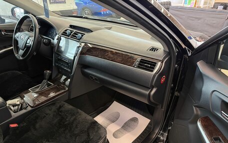 Toyota Camry, 2017 год, 2 499 000 рублей, 12 фотография