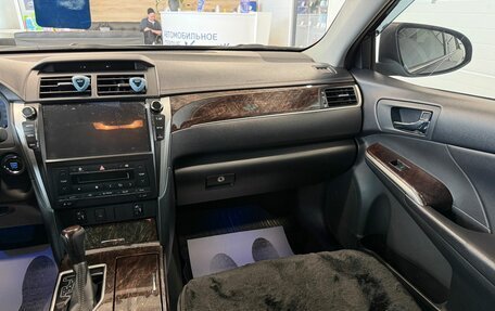 Toyota Camry, 2017 год, 2 499 000 рублей, 15 фотография