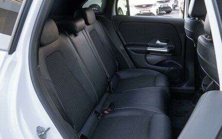 Mercedes-Benz GLA, 2020 год, 3 250 000 рублей, 16 фотография