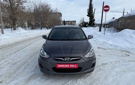 Hyundai Solaris II рестайлинг, 2012 год, 740 000 рублей, 1 фотография
