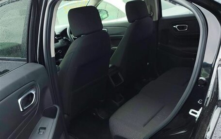 Honda Vezel, 2022 год, 2 600 000 рублей, 16 фотография