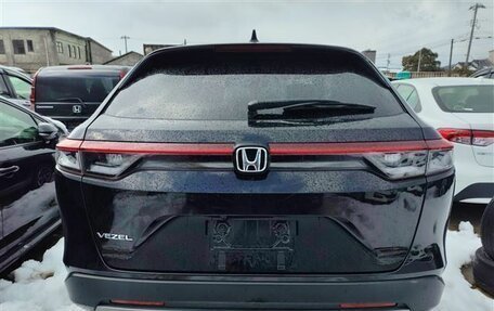 Honda Vezel, 2022 год, 2 600 000 рублей, 23 фотография